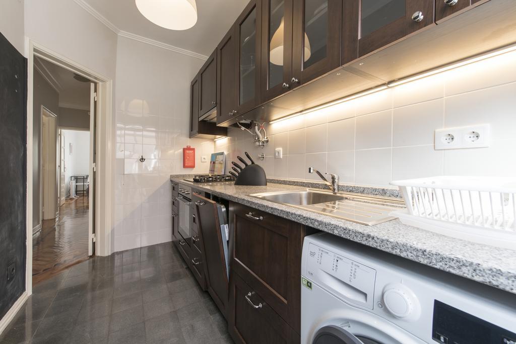 Apartamento Junto A Fonte Luminosa Lisbon Bagian luar foto
